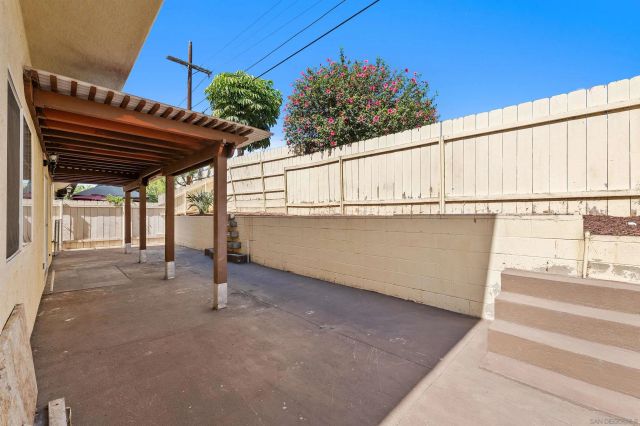 62 Country Club Cir, Chula Vista, CA 91911