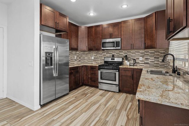 62 Country Club Cir, Chula Vista, CA 91911