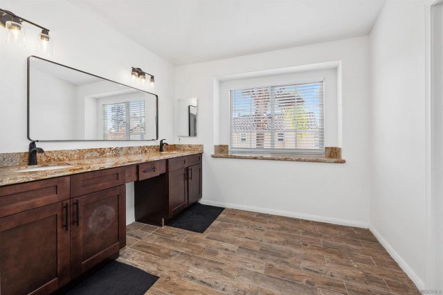 62 Country Club Cir, Chula Vista, CA 91911