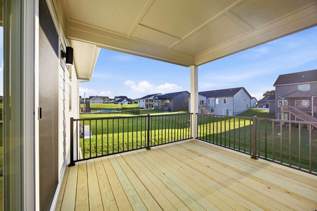 3220 NW Brookside Drive, Grimes, IA 50111