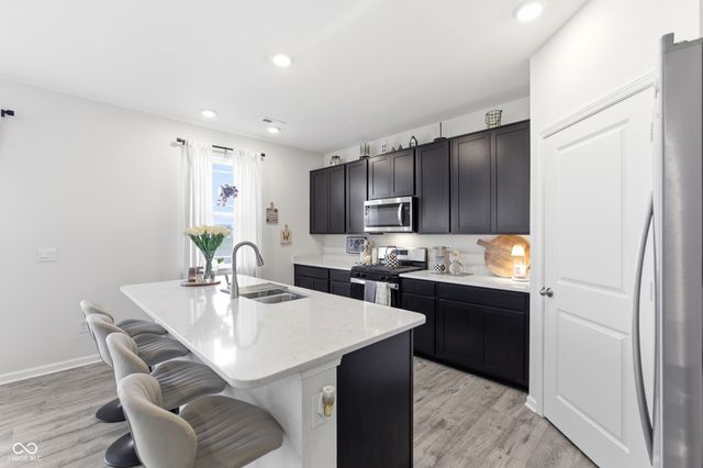 5906 Aleppo Lane, Greenwood, IN 46143