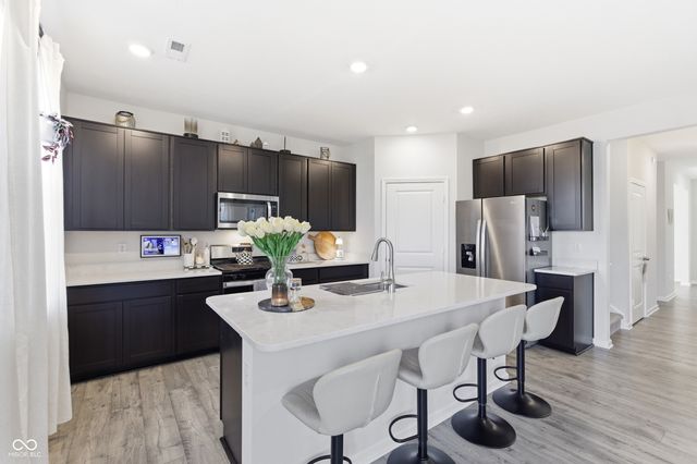 5906 Aleppo Lane, Greenwood, IN 46143