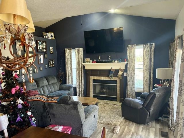 1206 S Stoneybrook Cir, Wichita, KS 67207