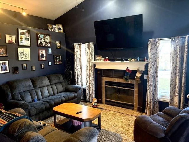 1206 S Stoneybrook Cir, Wichita, KS 67207