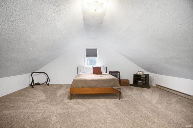 18342 State Line Road, South Bend, IN 46637