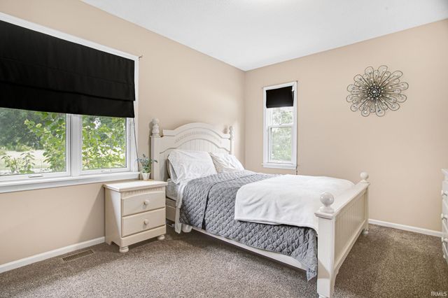 18342 State Line Road, South Bend, IN 46637