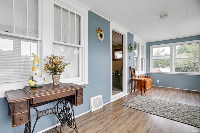 18342 State Line Road, South Bend, IN 46637