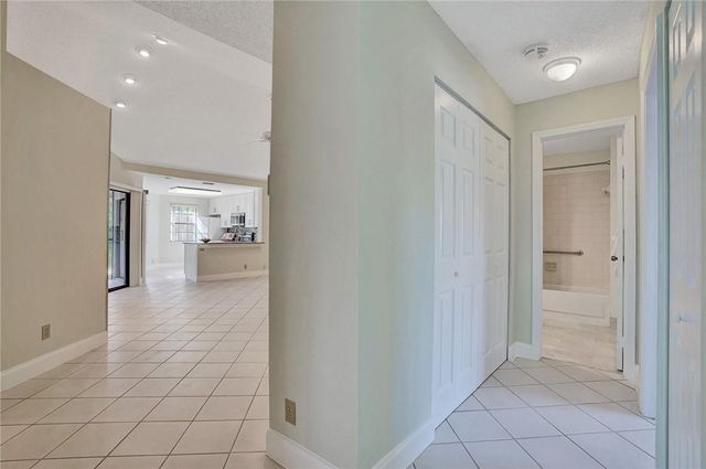 6698 Montego Bay Boulevard D, Boca Raton, FL 33433