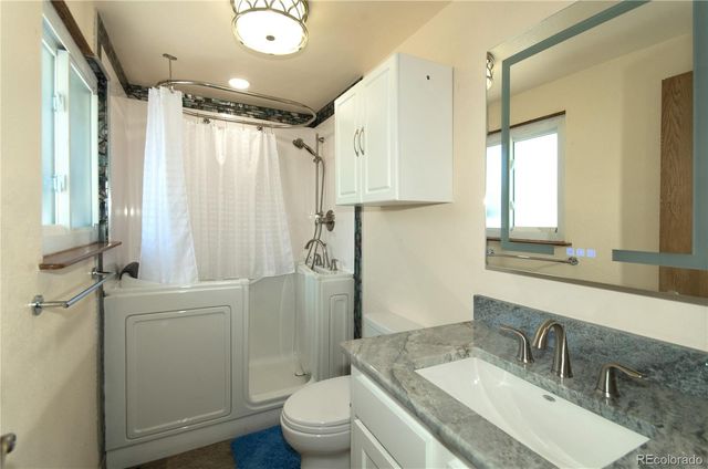 2226 Glenwood Circle, Colorado Springs, CO 80909