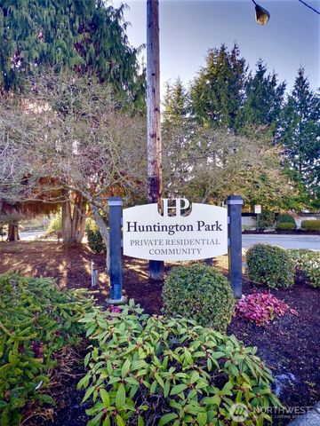 1018 S 244th Pl, Des Moines, WA 98198