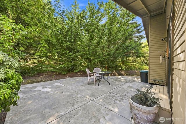 1018 S 244th Pl, Des Moines, WA 98198