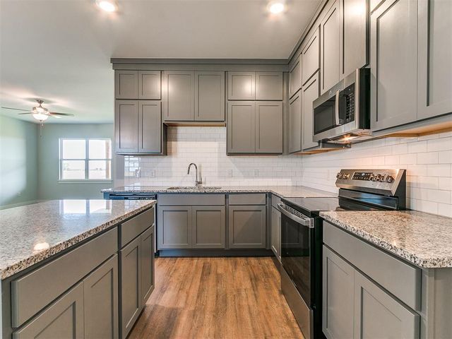 1714 Oak Way, Tuttle, OK 73089