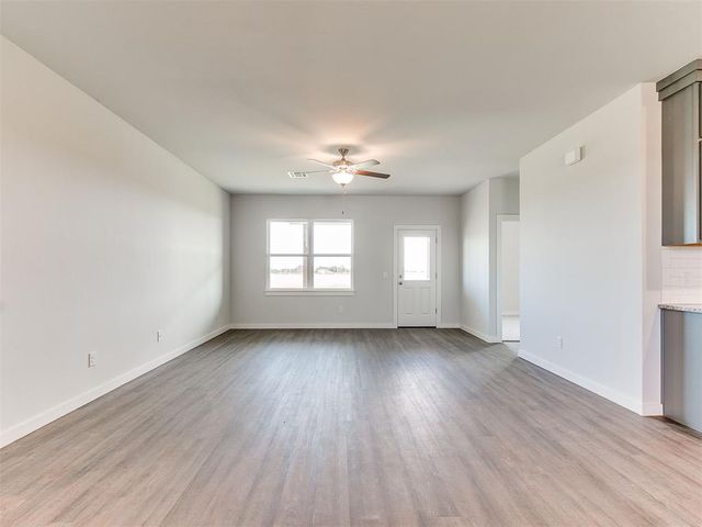 1714 Oak Way, Tuttle, OK 73089