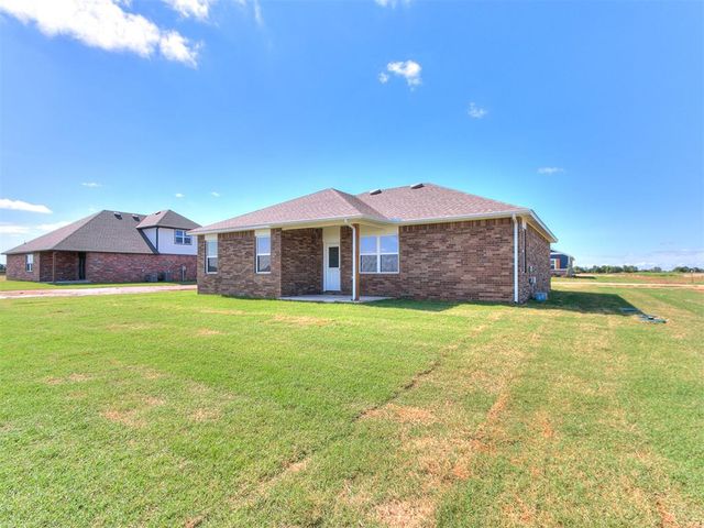 1714 Oak Way, Tuttle, OK 73089