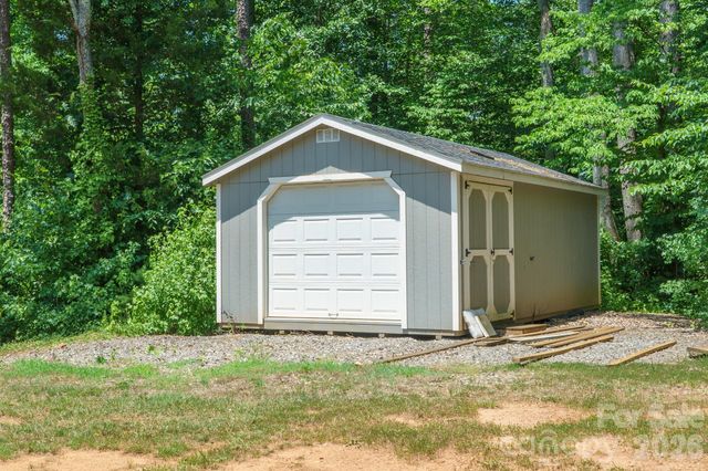 4628 Cayton Drive, Maiden, NC 28650