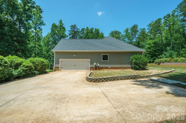 4628 Cayton Drive, Maiden, NC 28650