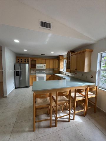 5332 SW 142nd Pl, Miami, FL 33175