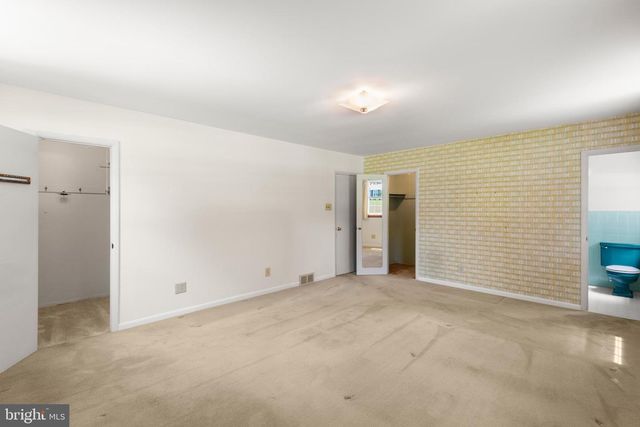 246 FRIENDSHIP DR, Paoli, PA 19301