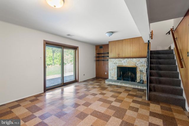 246 FRIENDSHIP DR, Paoli, PA 19301