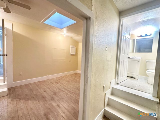 104 E Fowler Avenue, Killeen, TX 76541