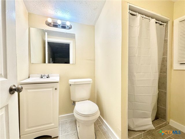 104 E Fowler Avenue, Killeen, TX 76541