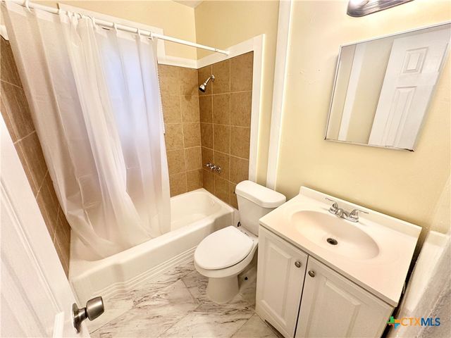 104 E Fowler Avenue, Killeen, TX 76541