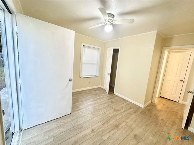 104 E Fowler Avenue, Killeen, TX 76541