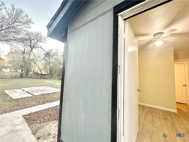 104 E Fowler Avenue, Killeen, TX 76541