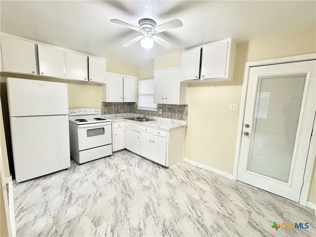 104 E Fowler Avenue, Killeen, TX 76541