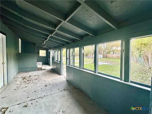 104 E Fowler Avenue, Killeen, TX 76541