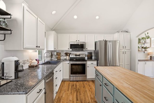 1620 S Limerick Dr, Spokane Valley, WA 99037
