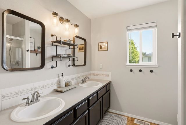 1620 S Limerick Dr, Spokane Valley, WA 99037