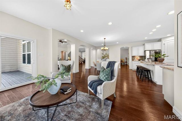 366 Willow Weald Path, Chesterfield, MO 63005