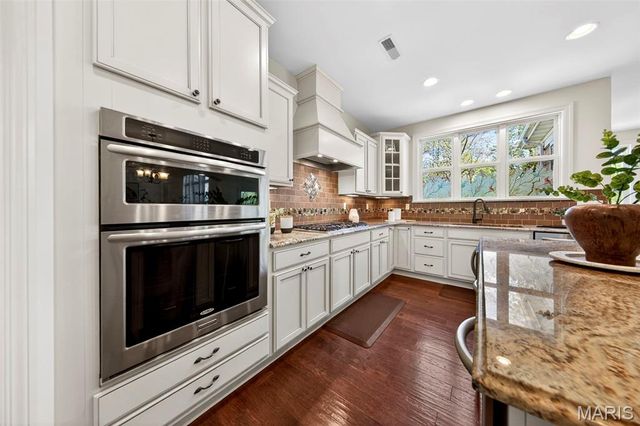 366 Willow Weald Path, Chesterfield, MO 63005