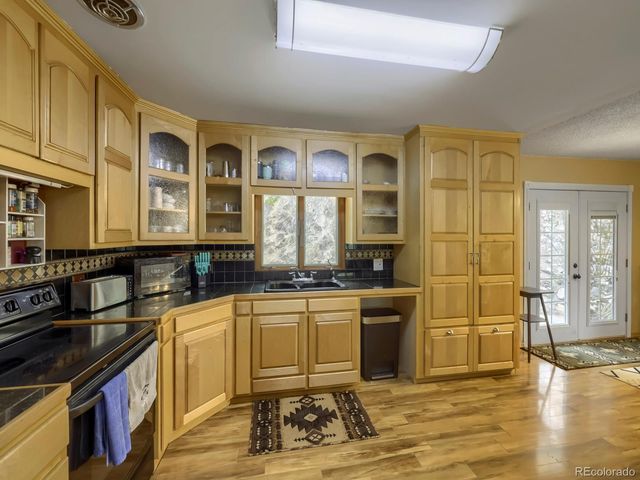 21005 State Highway 7, Lyons, CO 80540