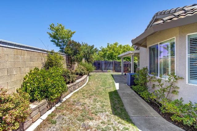 3505 Riojo Way, Rancho Cordova, CA 95670