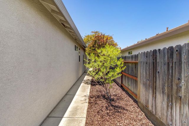 3505 Riojo Way, Rancho Cordova, CA 95670