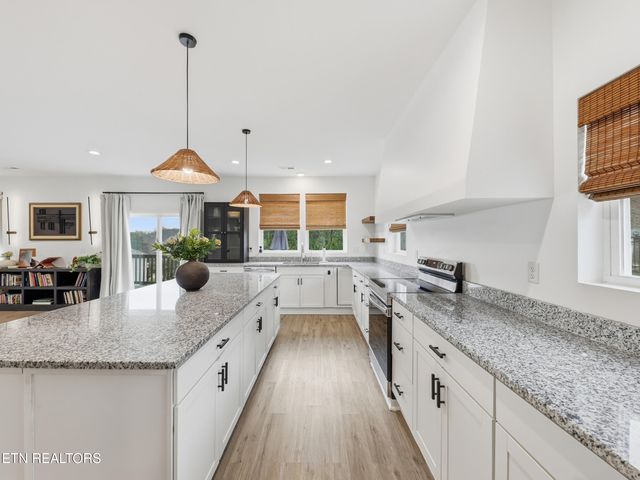 3835 Shipwatch Lane, Knoxville, TN 37920