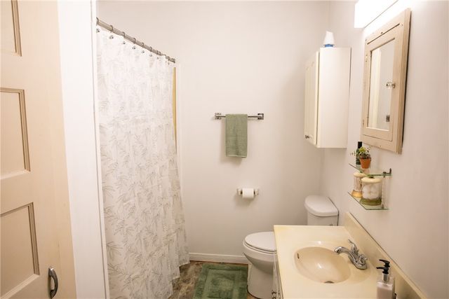400 North Brazos Street, Burton, TX 77835