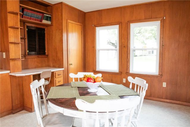 400 North Brazos Street, Burton, TX 77835