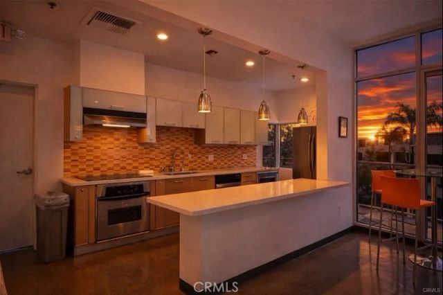 645 W 9th 643, Los Angeles, CA 90015