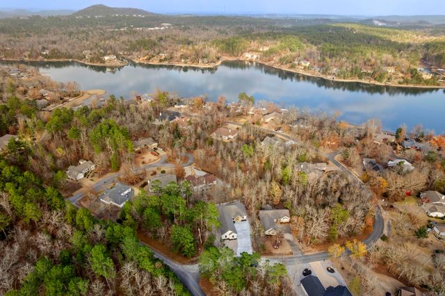 36 Sorpresa Way, Hot Springs Village, AR 71909