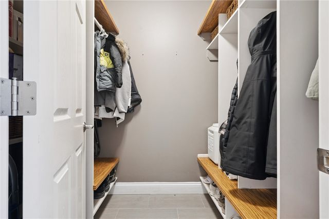 138 Autumn Woods Drive NW, Cedar Rapids, IA 52405