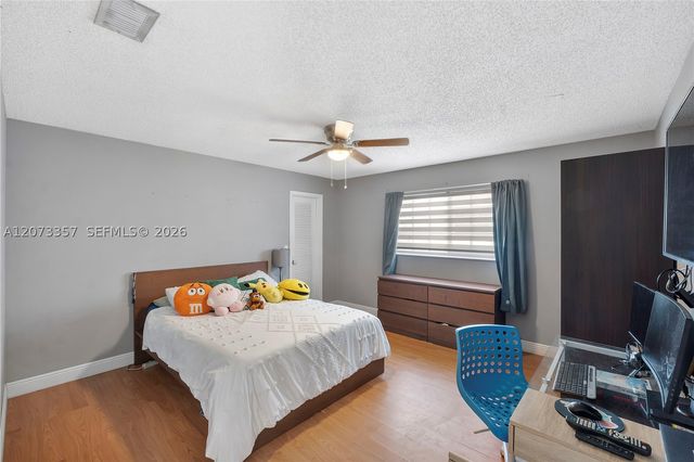 4450 NW 71st Ave, Lauderhill, FL 33319