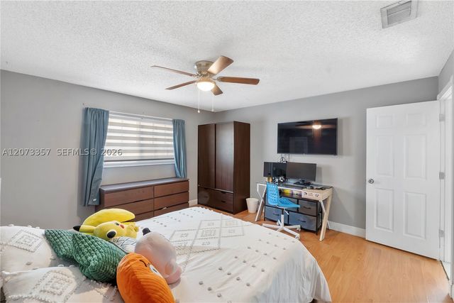4450 NW 71st Ave, Lauderhill, FL 33319