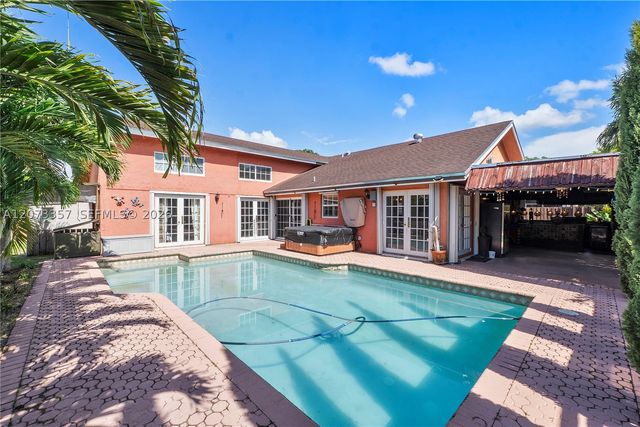 4450 NW 71st Ave, Lauderhill, FL 33319