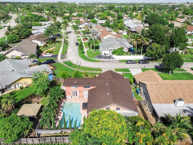 4450 NW 71st Ave, Lauderhill, FL 33319