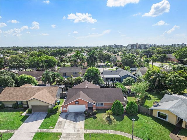 4450 NW 71st Ave, Lauderhill, FL 33319