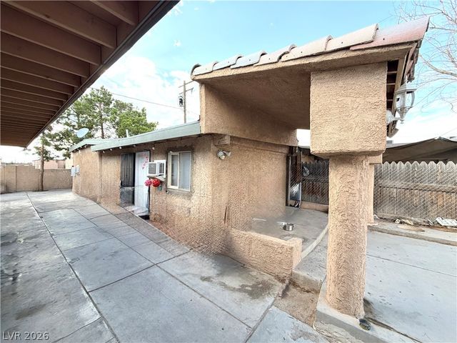 1967 Linn Lane, Las Vegas, NV 89156