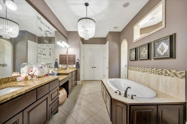 1310 Tamina Pass Lane, Friendswood, TX 77546